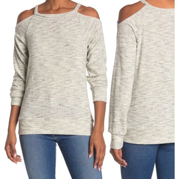 CUT Out Cold Shoulder Knit Sweatshirt
GO COUTURE retail $148 - Picture 1 of 7